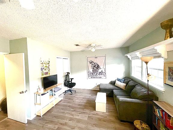5th image of 2214 Bordley Dr