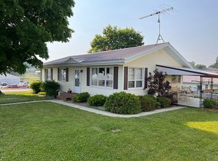 254 1st St NW, Spring Grove, MN 55974