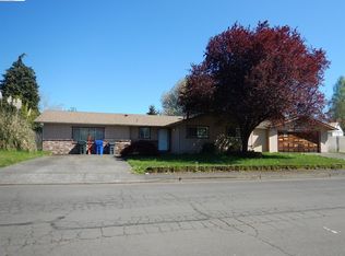 659 S 3rd St, Jefferson, OR 97352