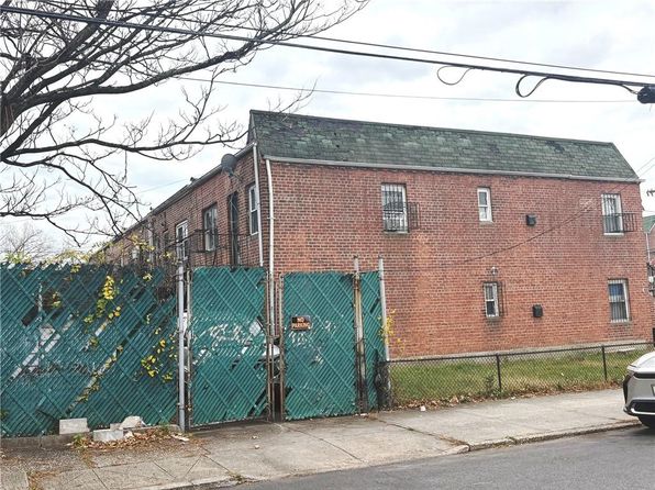 new-york-city-new-york-458390662 picture