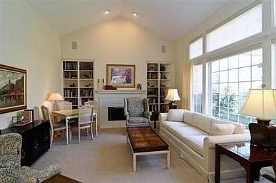 3rd image of 21 Ashford Ct