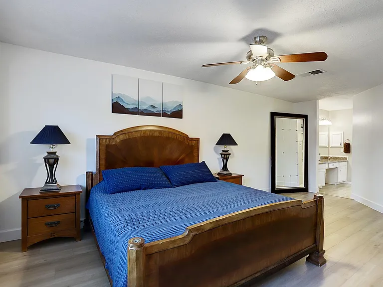 6819 Yardley Dr — Photo 9