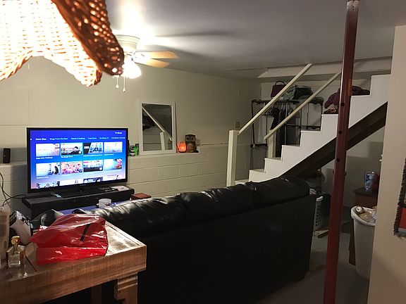 2nd image of 1800 Highland Ave