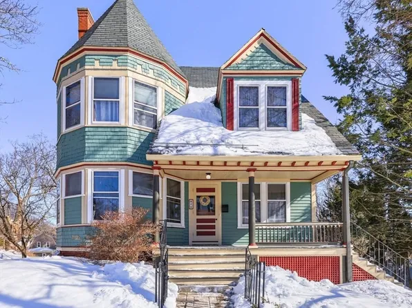 26 Germain St, Worcester, MA 01602