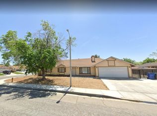1918 E Avenue R3, Palmdale, CA 93550