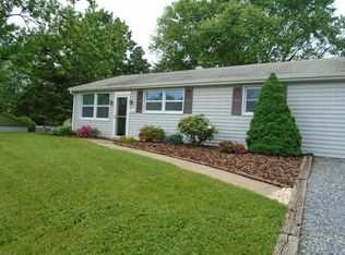 7406 2nd Ave, Sykesville, MD 21784