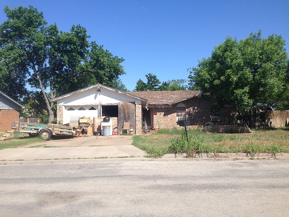 1st image of 1903 SE 12th St