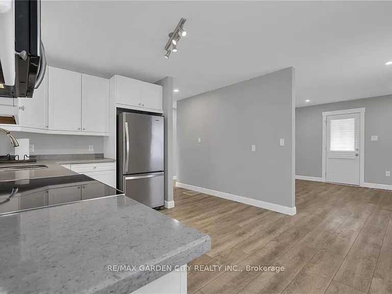 27 Saint George St #MAIN — Photo 7