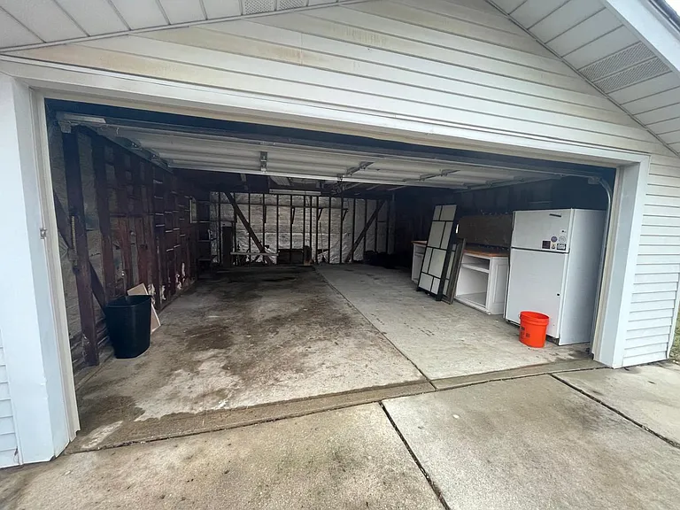 4154 Campbell St — Photo 10