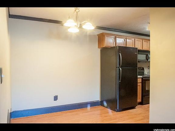 3rd image of 1484 W Westbury Way #6