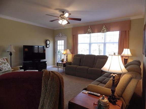 4th image of 1718 Stonebrook Ln