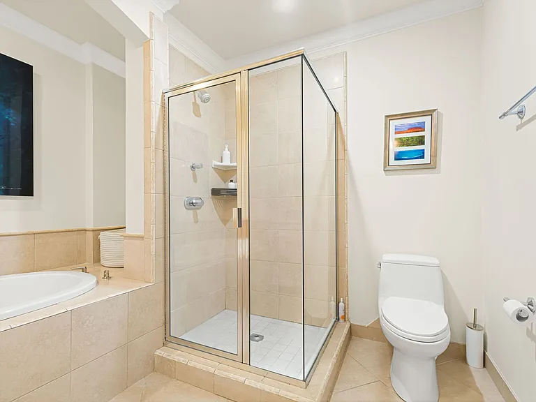 1081 Pine St #301 — Photo 40