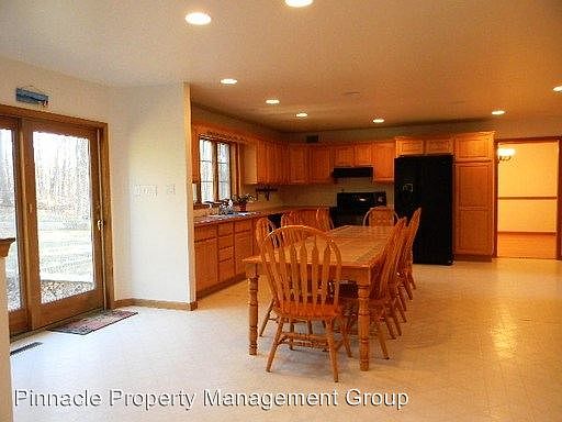3rd image of 3744 Cedar Dr