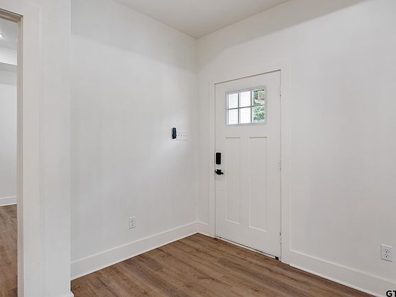 4th image of 726 Boyd Ave