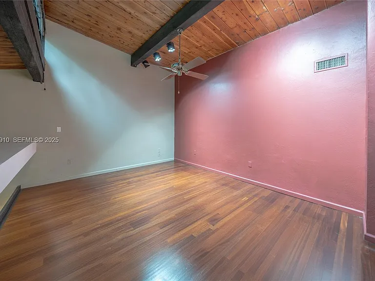 19212 NE 25th Ave #283D — Photo 38