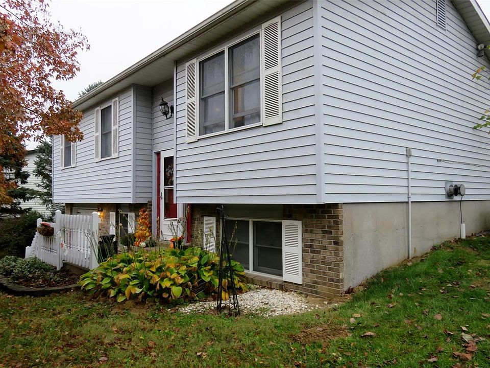 5910 Roach Rd, Godfrey, IL 62035 Zillow