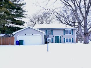 7310 Schoolcraft Ln, Columbus, OH 43235