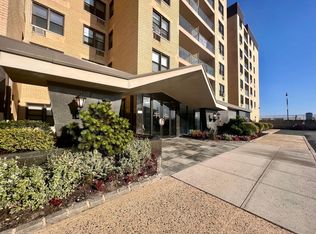 10 Monroe Blvd #7MM, Long Beach, NY 11561