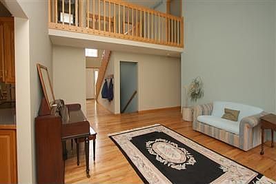 3rd image of 896 Wickford Dr