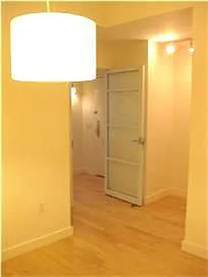 Rented by RELO REDAC INC. | media 32