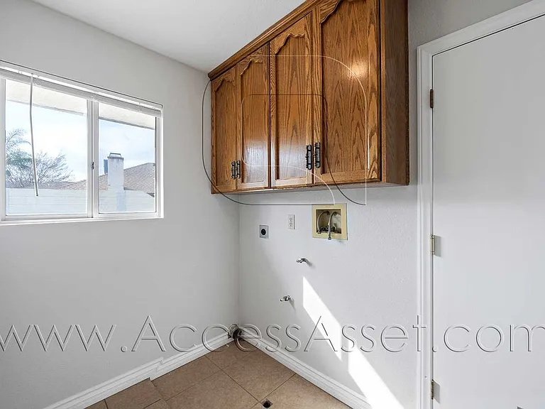 4473 Brighton Ct — Photo 7