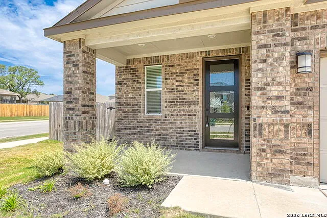 235 W Low Cascade Dr — Photo 2