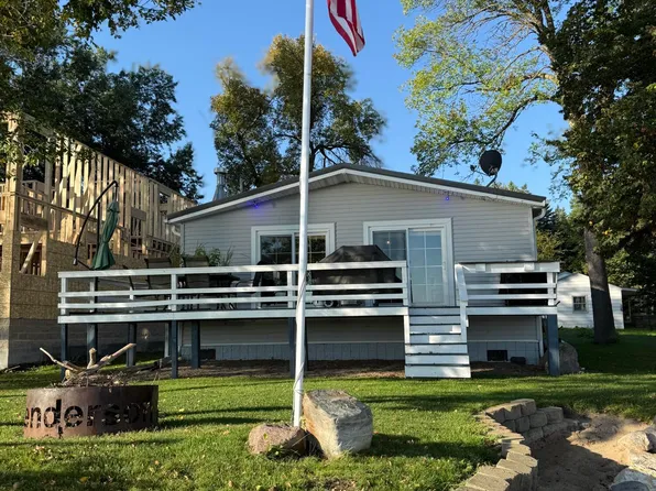 14112 Togo Point Rd, Big Stone City, SD 57216