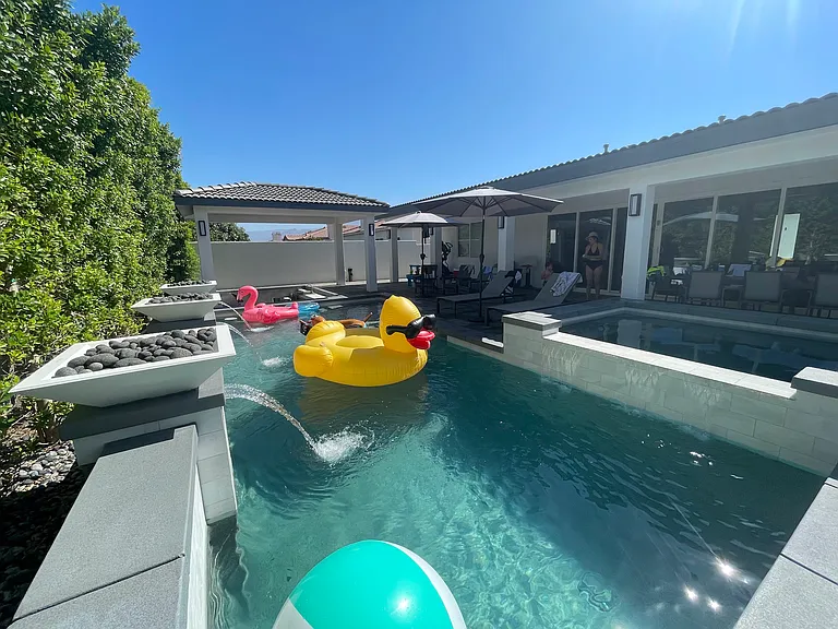 Shasta Pl — Photo 8