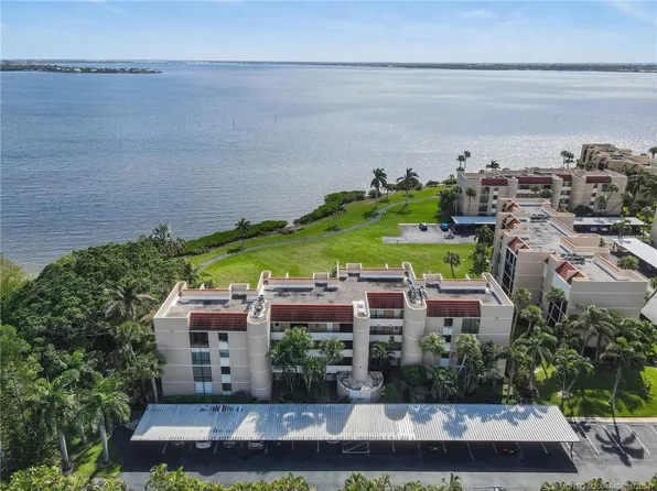 3492 NE Causeway Blvd APT 1-202, Jensen Beach, FL 34957