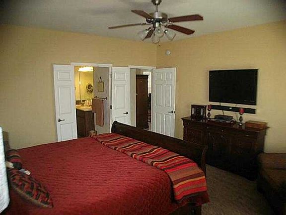 4th image of 7901 Southwest Pkwy Unit 20