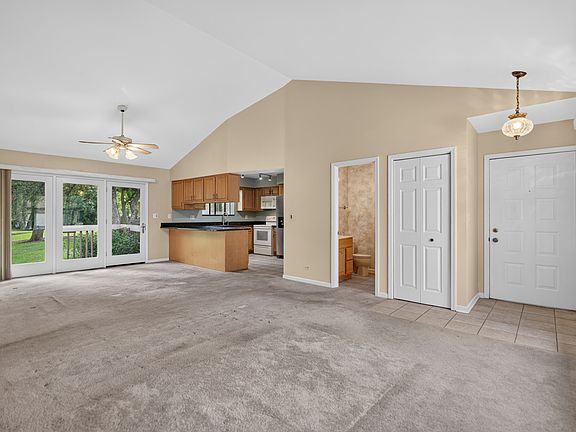 3rd image of 1858 Golf View Dr
