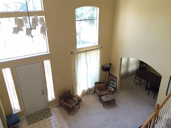 2nd image of 413 Willow Bend Dr