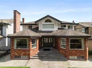 547 Tempe Cres, North Vancouver, BC V7N1E7