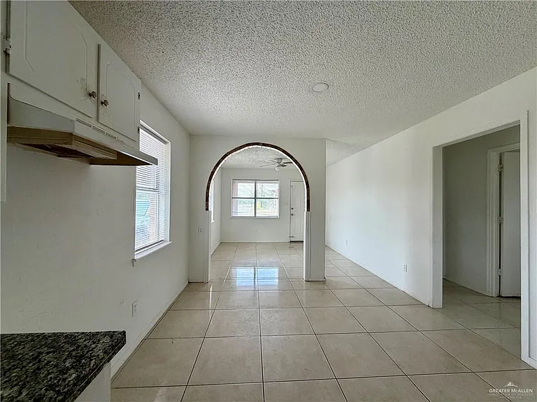 301 S Raul Longoria Rd — Photo 9