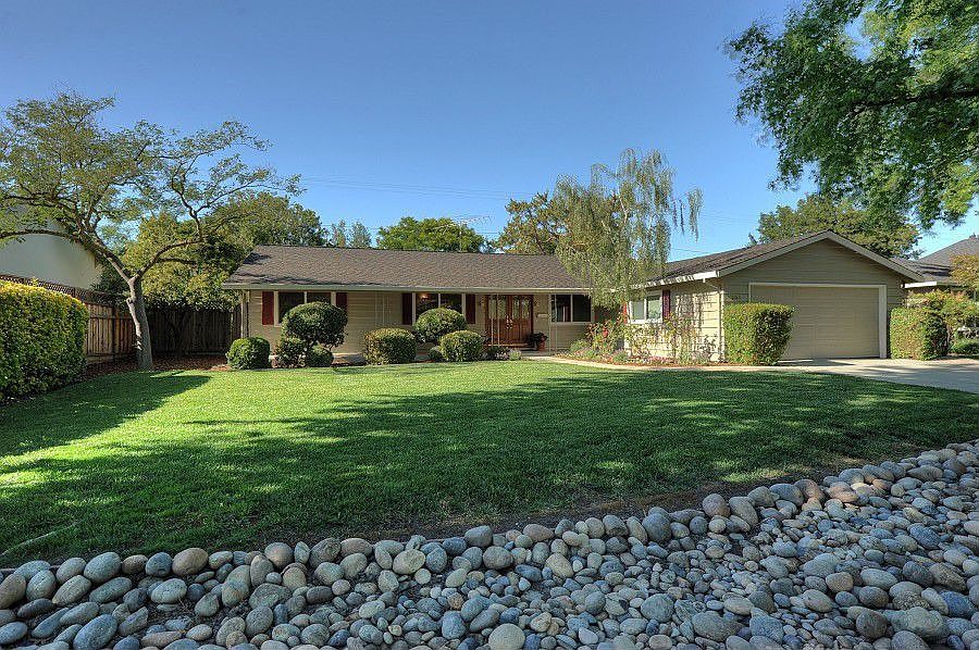 1st image of 305 Belblossom Way