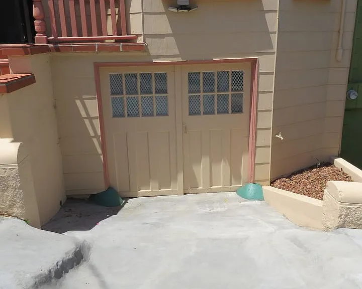 1714 Castro St — Photo 60