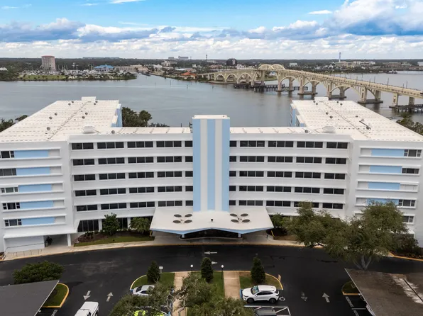1224 S Peninsula Dr APT 219, Daytona Beach, FL 32118