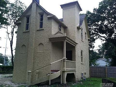 2nd image of 121 Union Ave