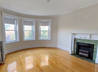 1824 Beacon St APT 7, Brookline, MA 02445
