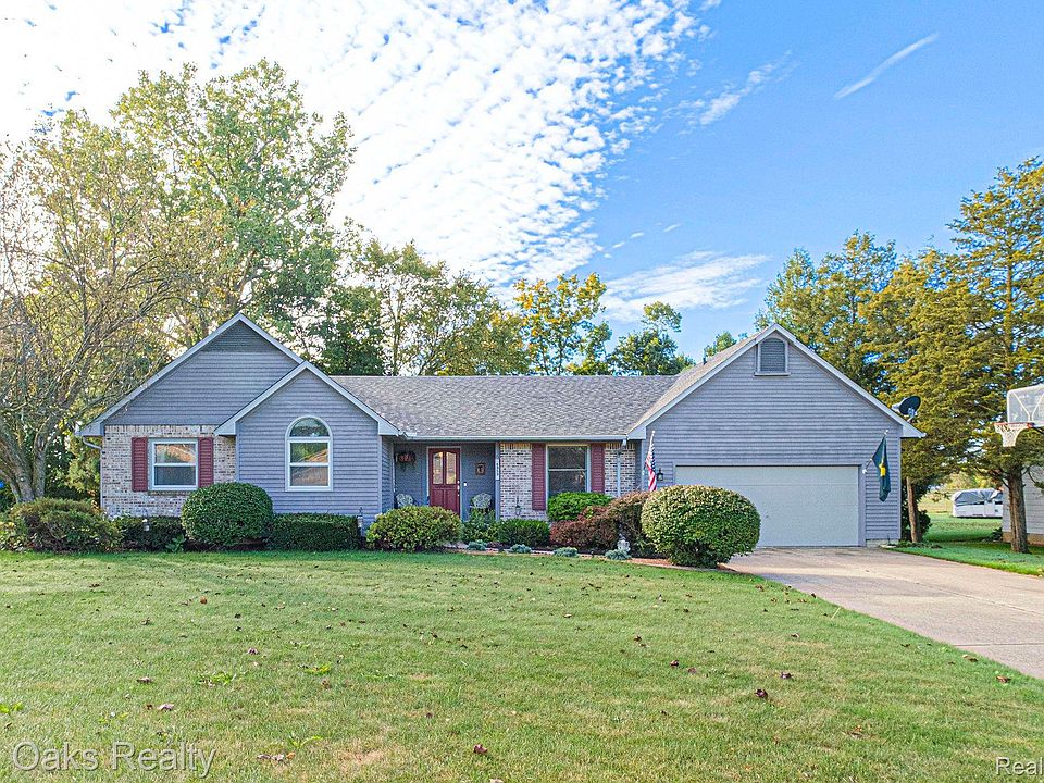 1st image of 8353 Apple Blossom Ln