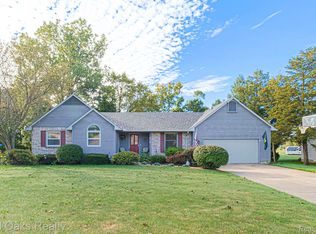 8353 Apple Blossom Ln, Flushing, MI