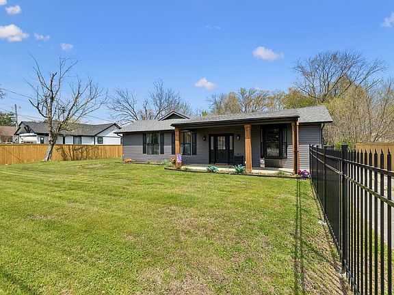 2nd image of 4407 Bennett Rd