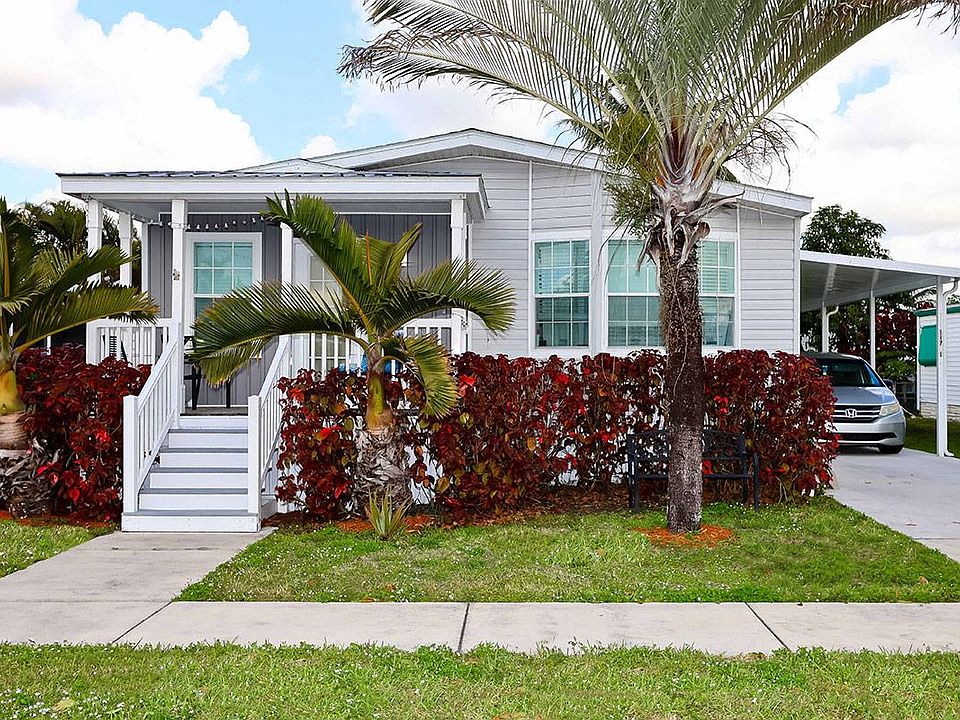 1st image of 11721 SW 10th Pl #2/23