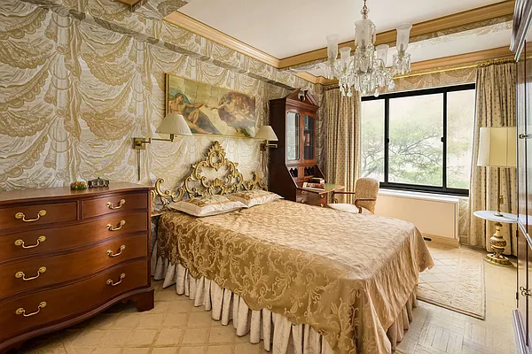 Sold by Compass | media 4