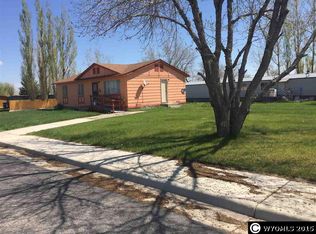 910 N 6th St, Lander, WY 82520