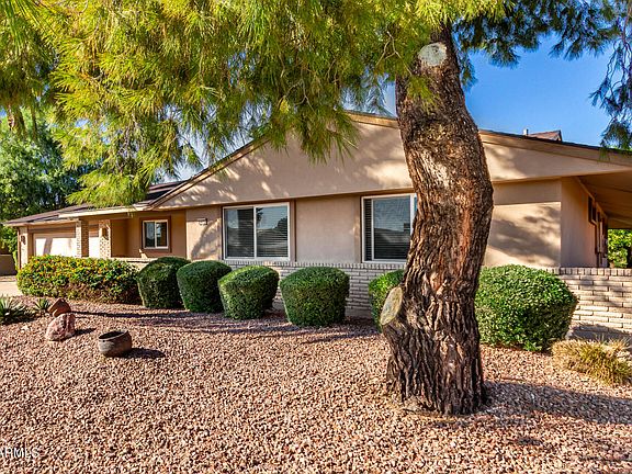 3rd image of 10720 W SARATOGA Circle