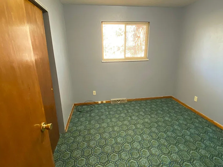 2023 Mountain View Ave — Photo 10