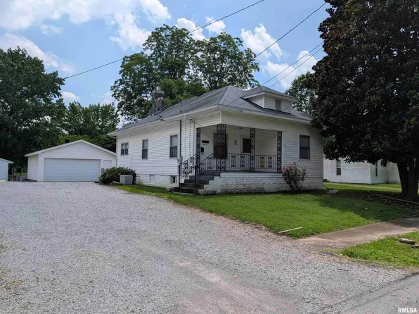 603 N Logan St, Marion, IL 62959