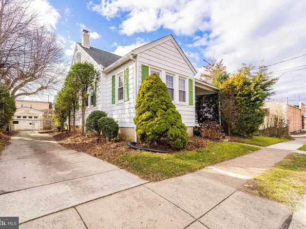 971 Pine St, Lawrence Township, NJ 08648