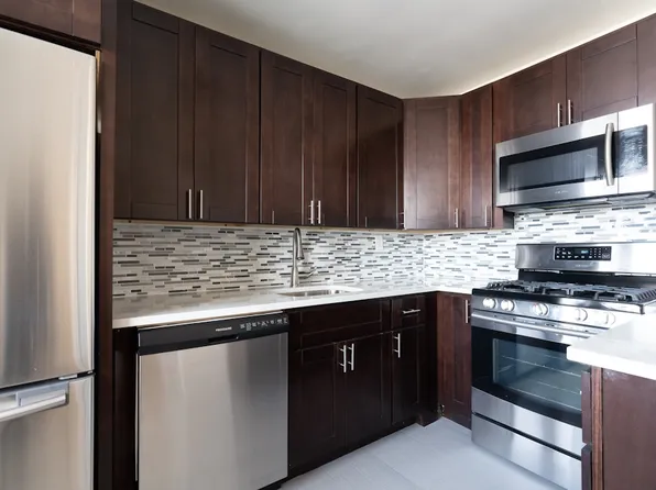 104-60 Queens Boulevard 22K image 2 of 25